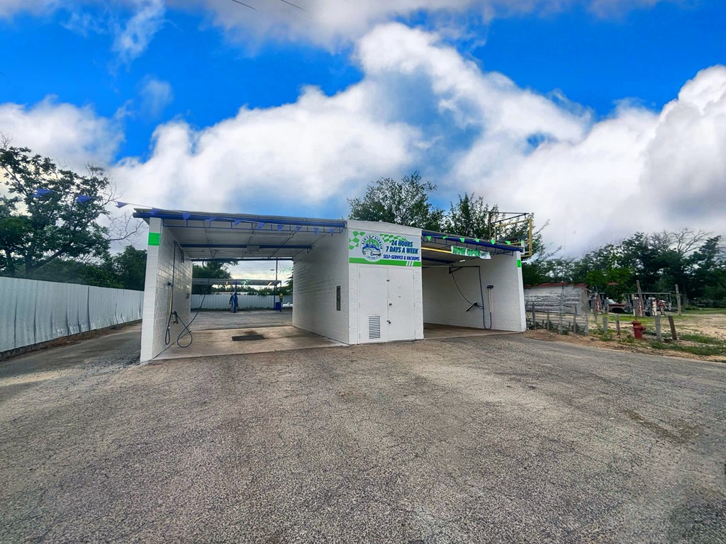 main property photo 1