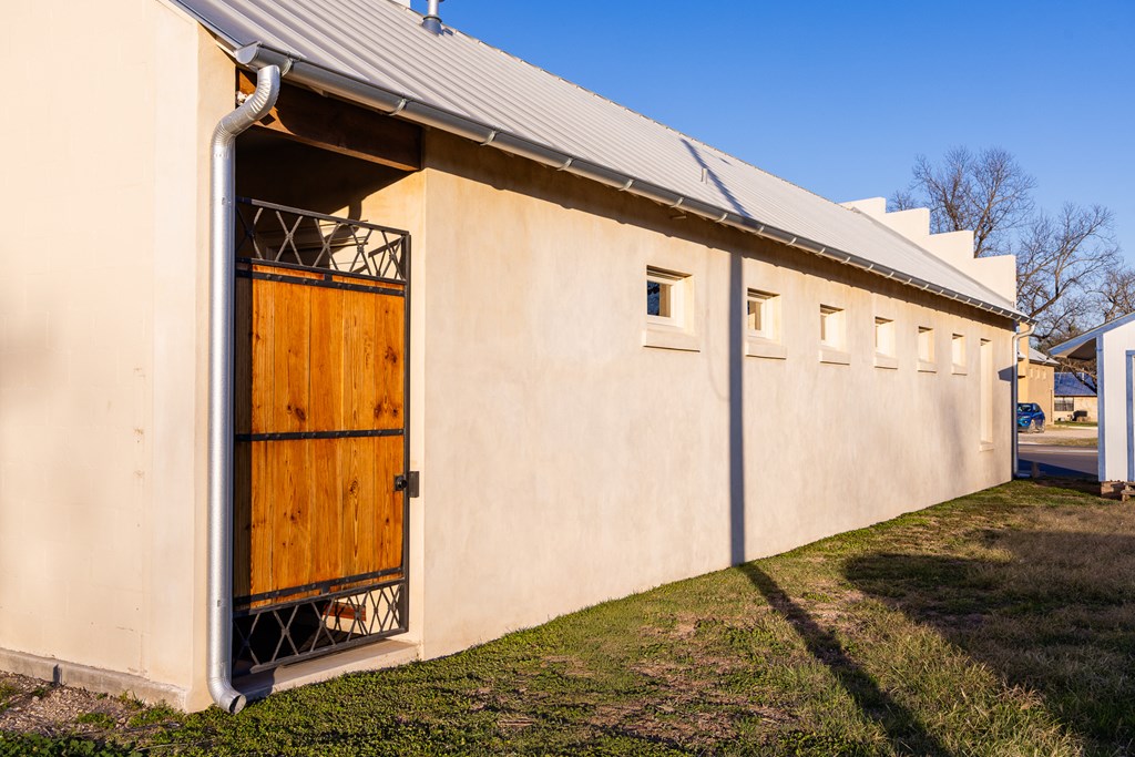 main property photo 38