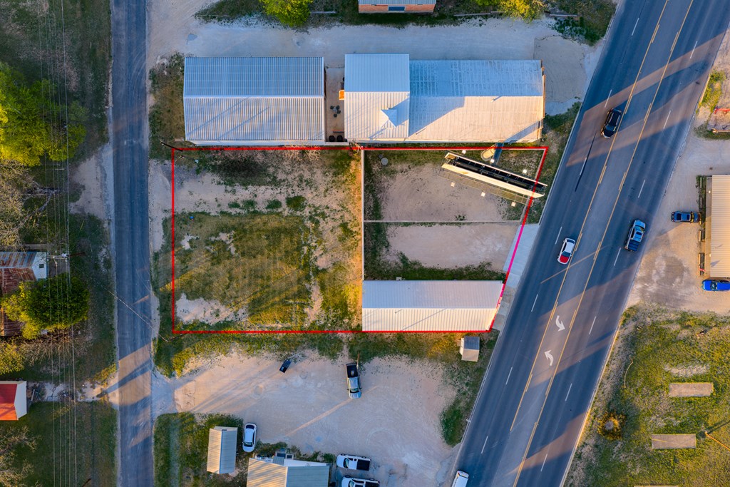main property photo 41