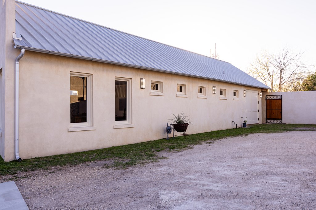 main property photo 39