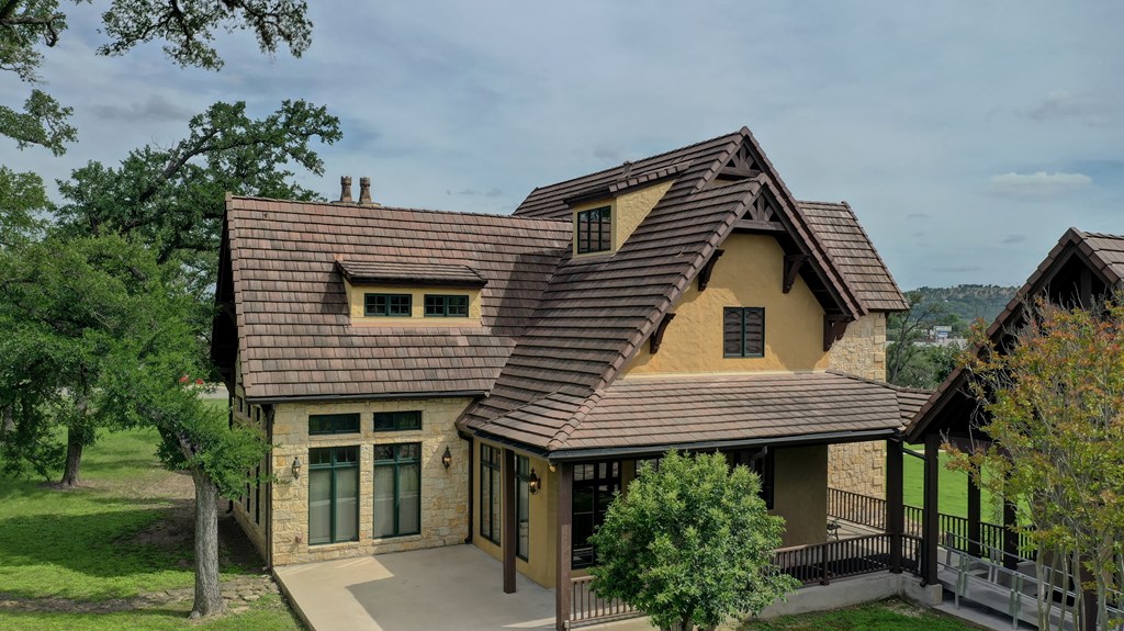 main property photo 77
