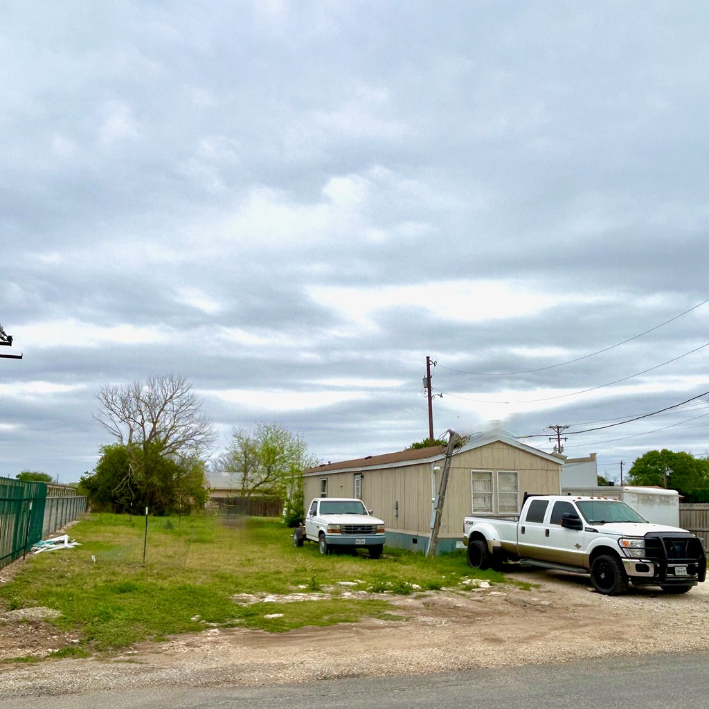 main property photo 12