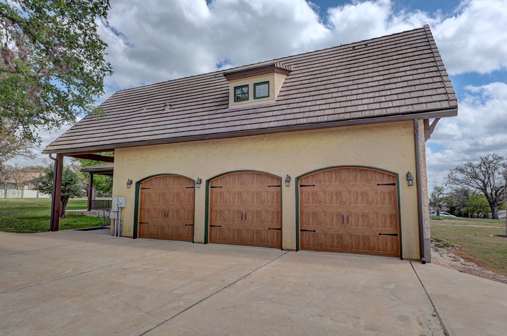 main property photo 61