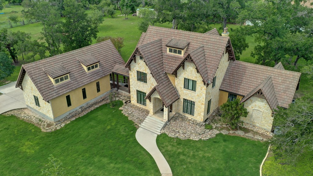 main property photo 80