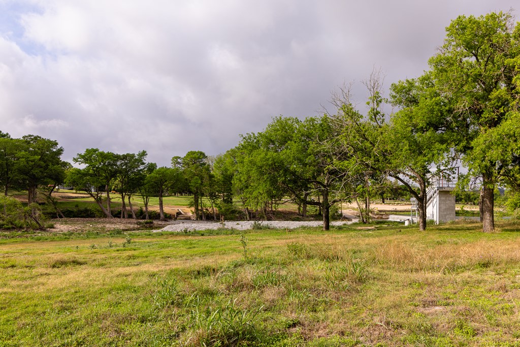 main property photo 41