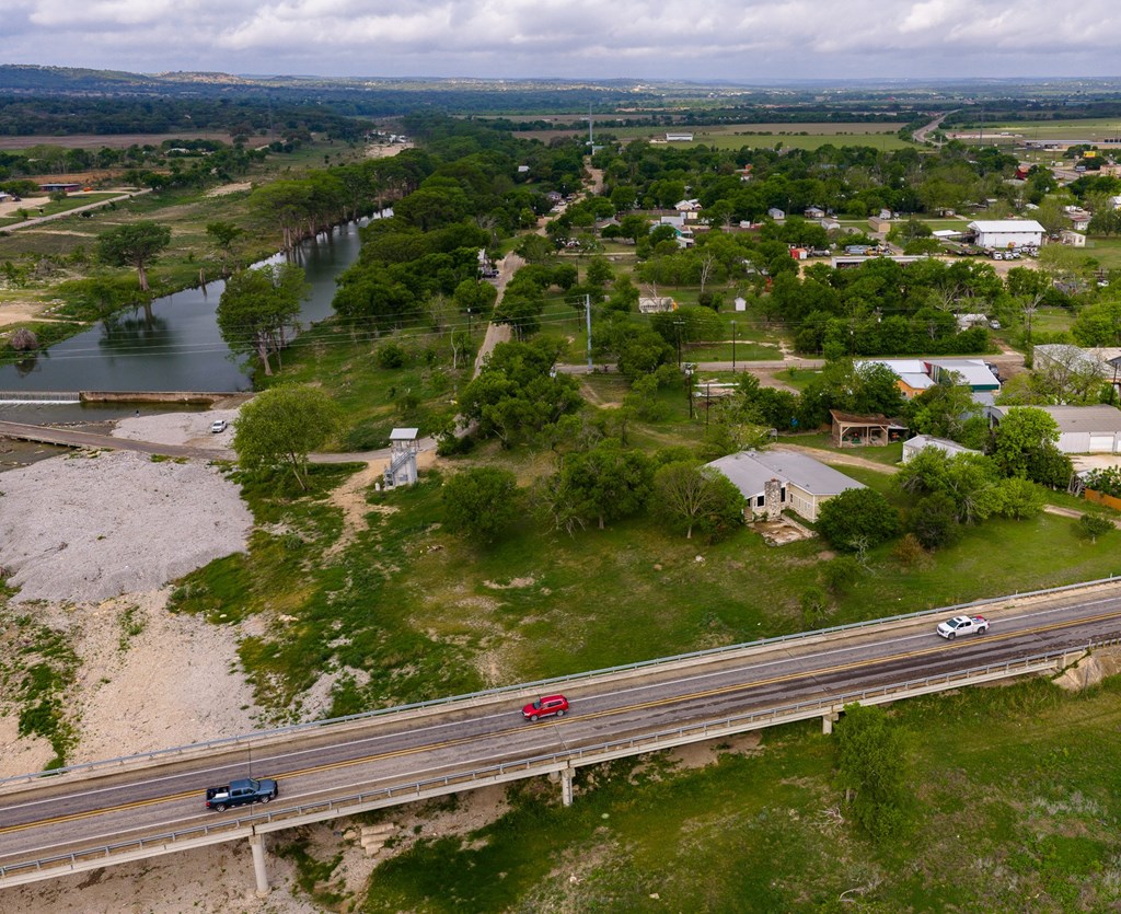 main property photo 50