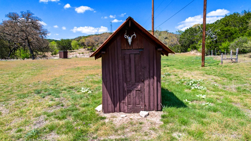 main property photo 23