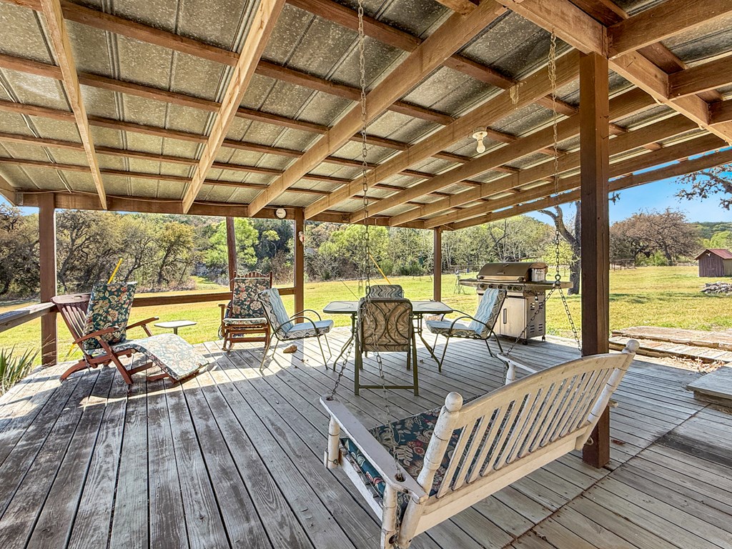 main property photo 33