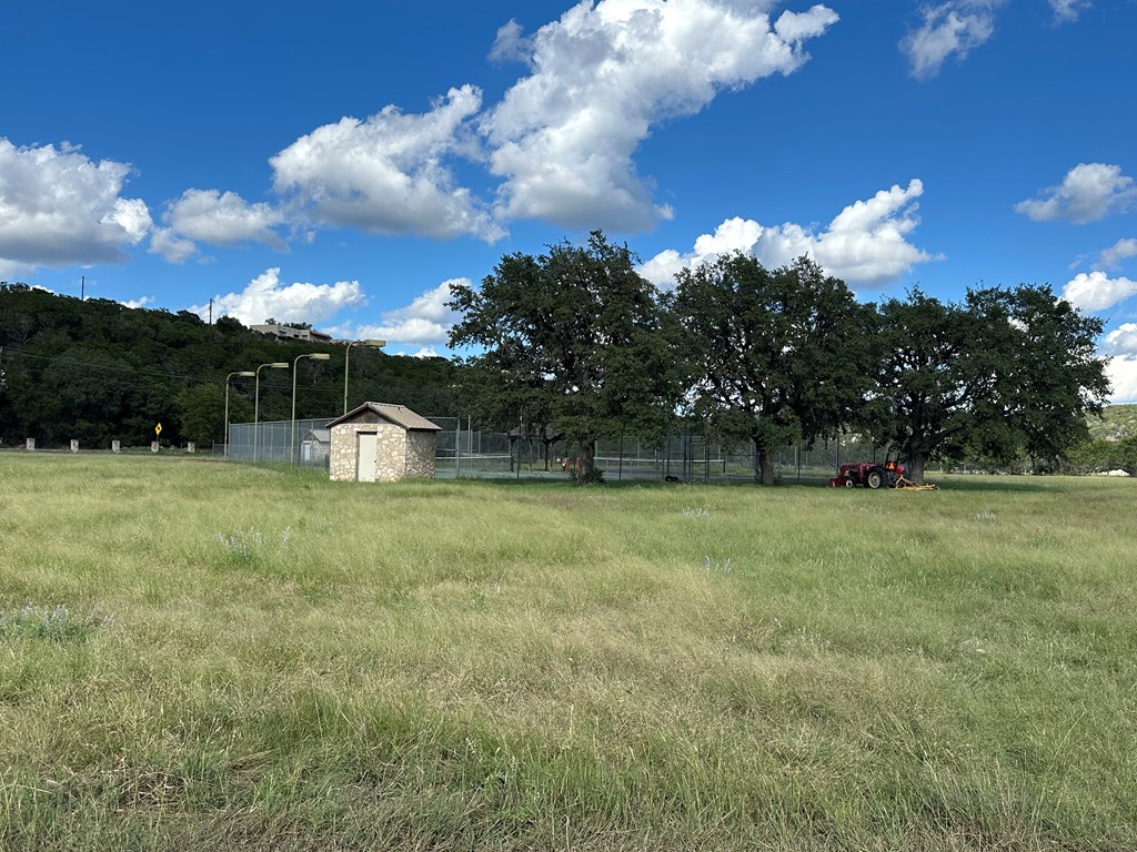 main property photo 14