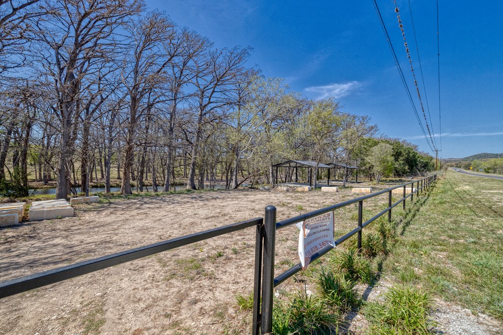 main property photo 50