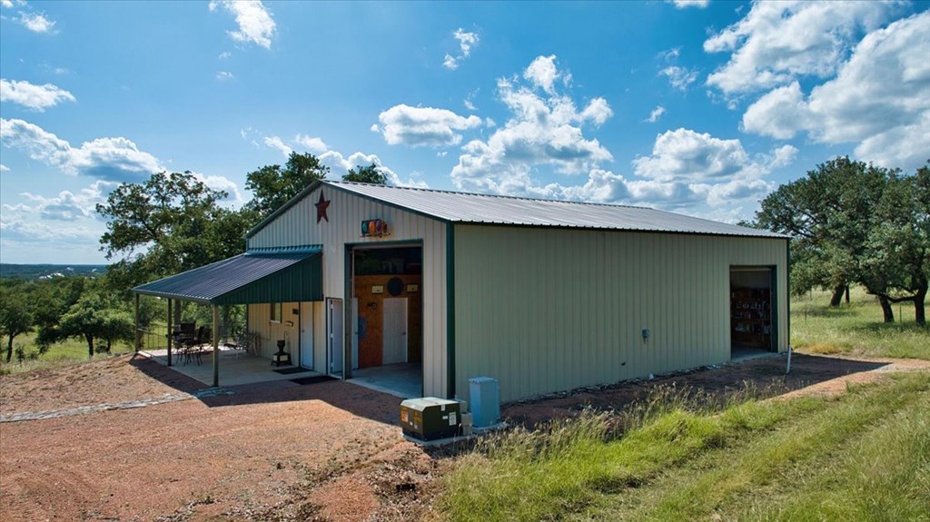 main property photo 29