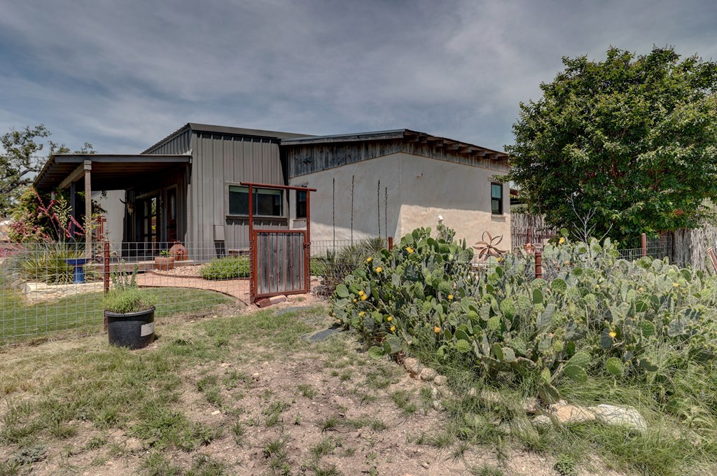 main property photo 46