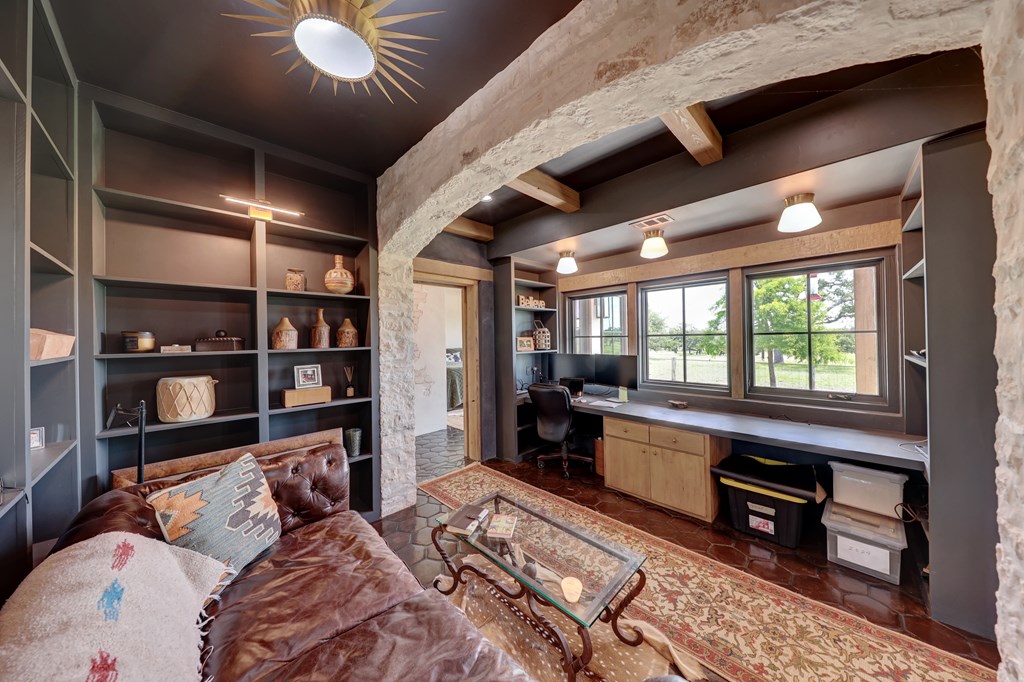 main property photo 24