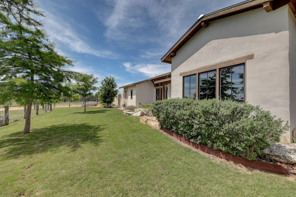 main property photo 41