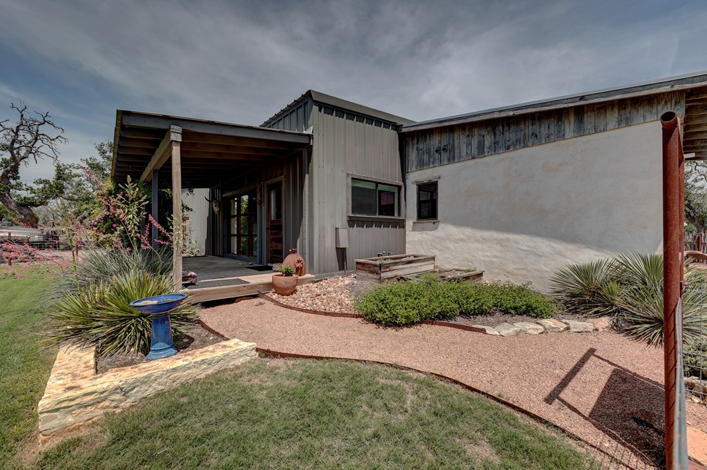 main property photo 47