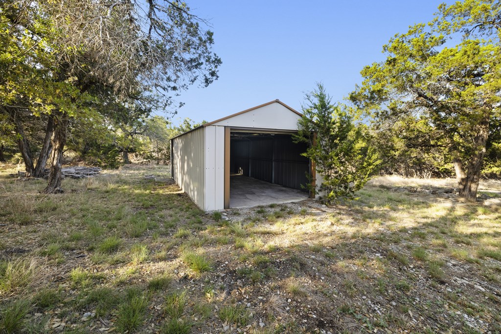 main property photo 37