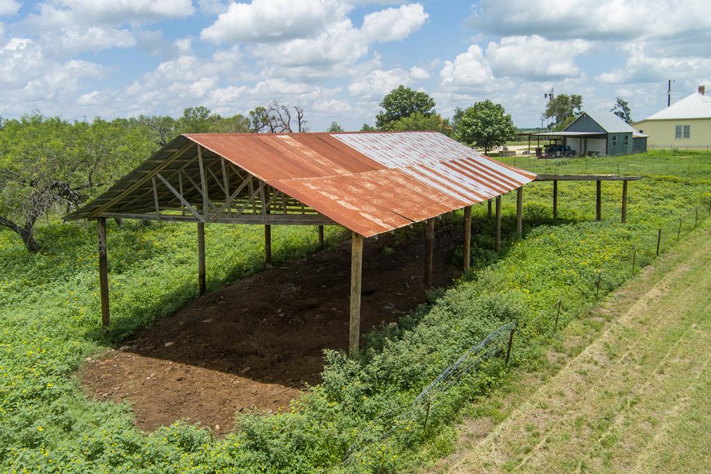main property photo 45
