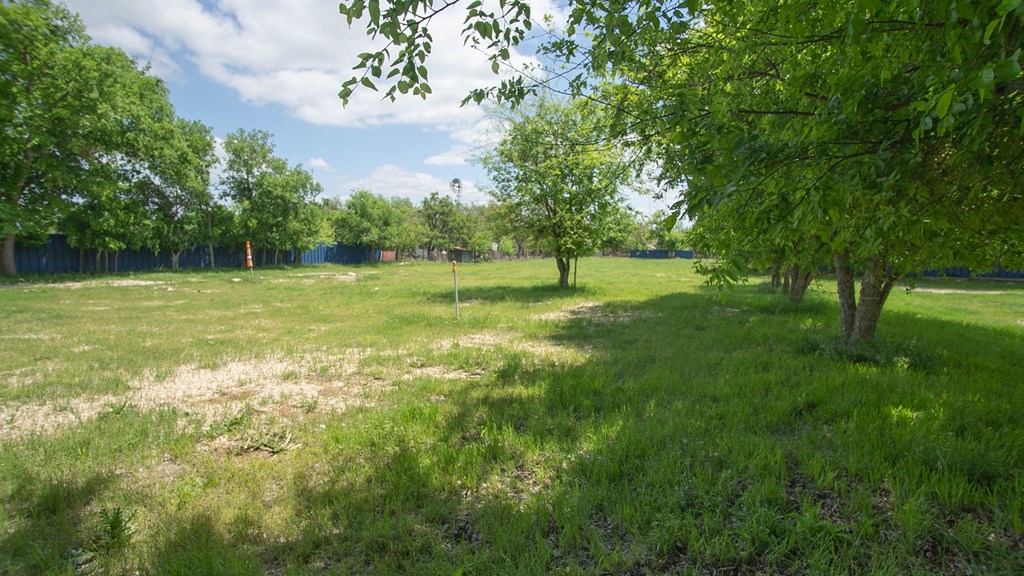 main property photo 8