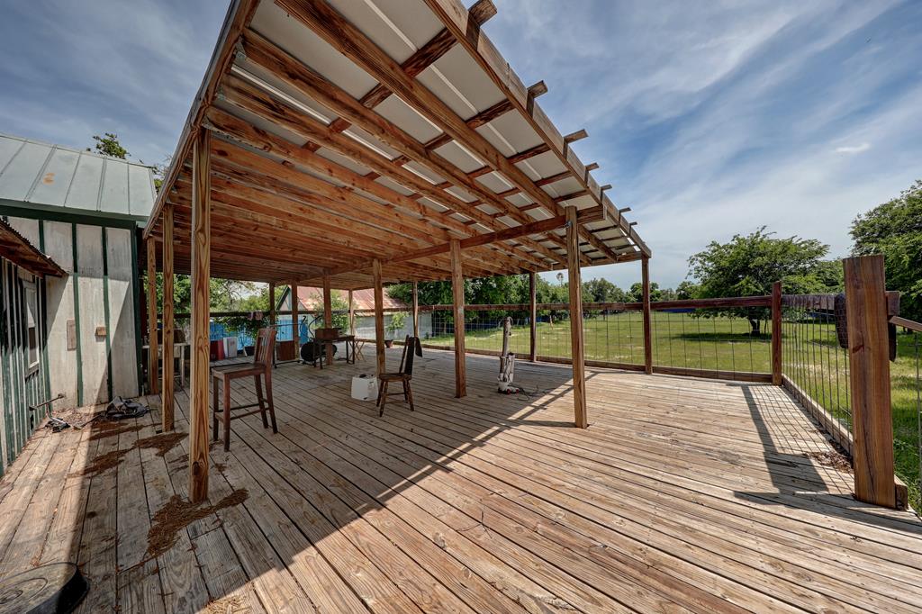 main property photo 33