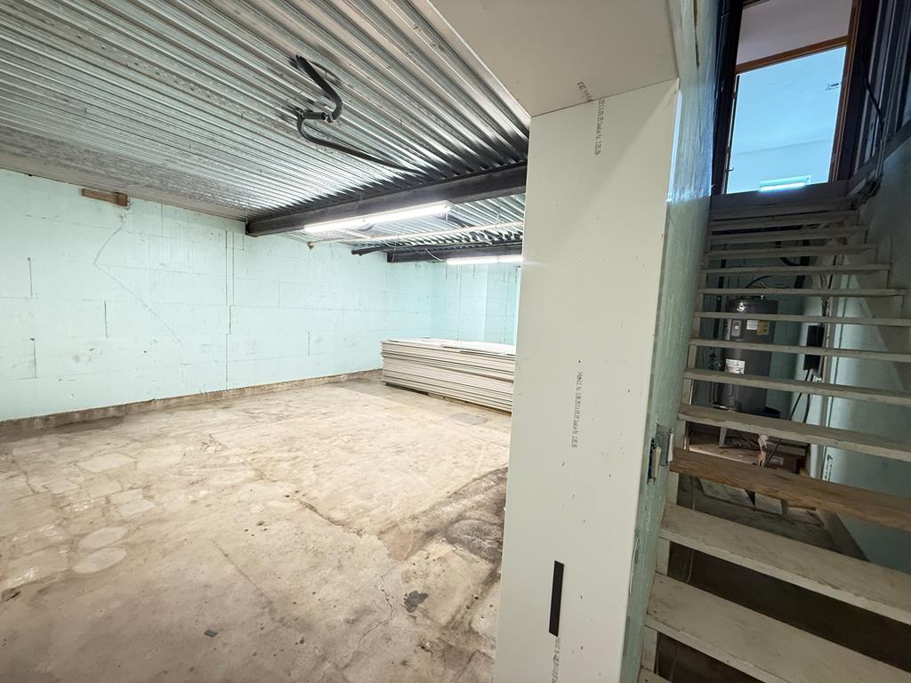 main property photo 54