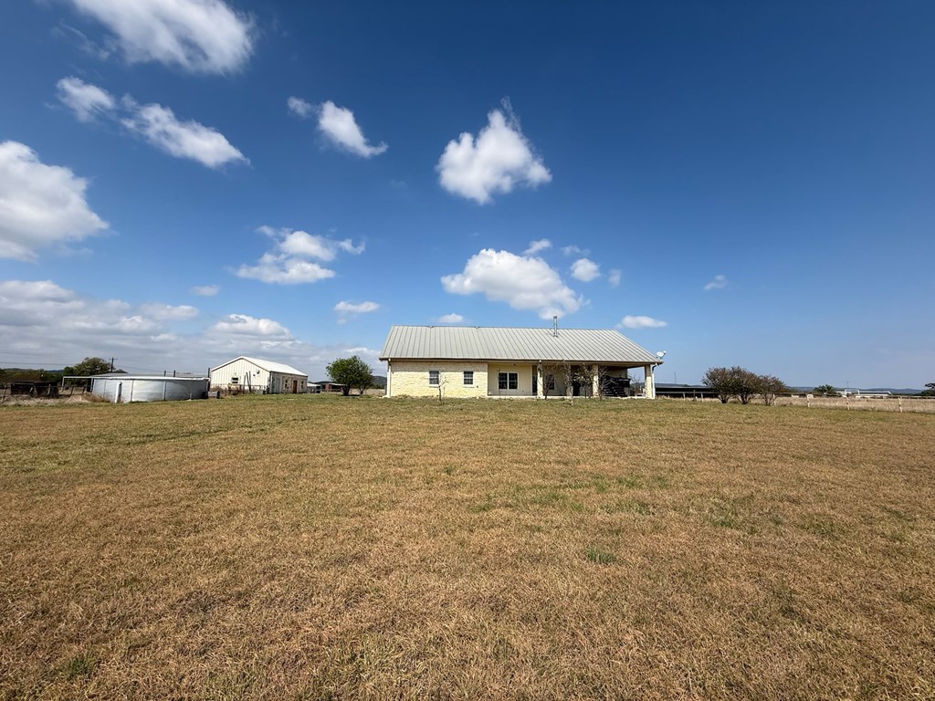 main property photo 9