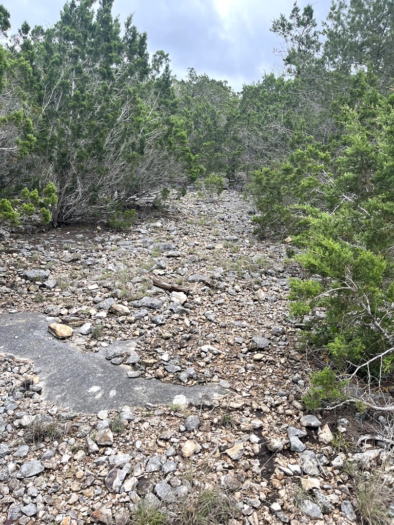 main property photo 33