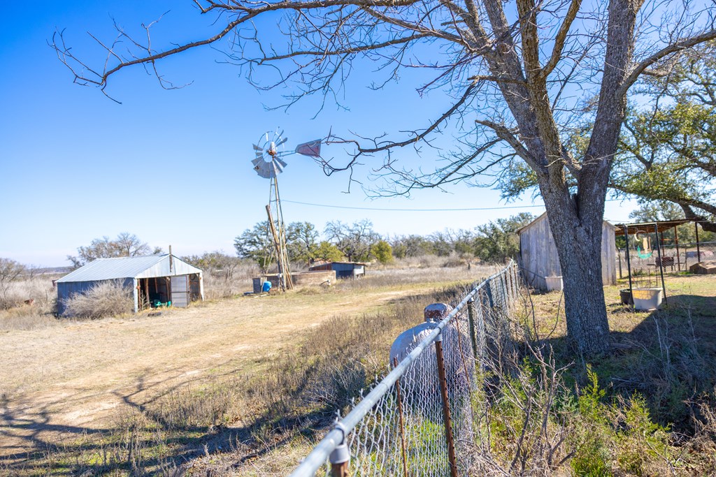 main property photo 32