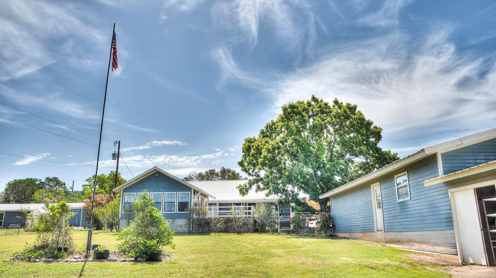 main property photo 5