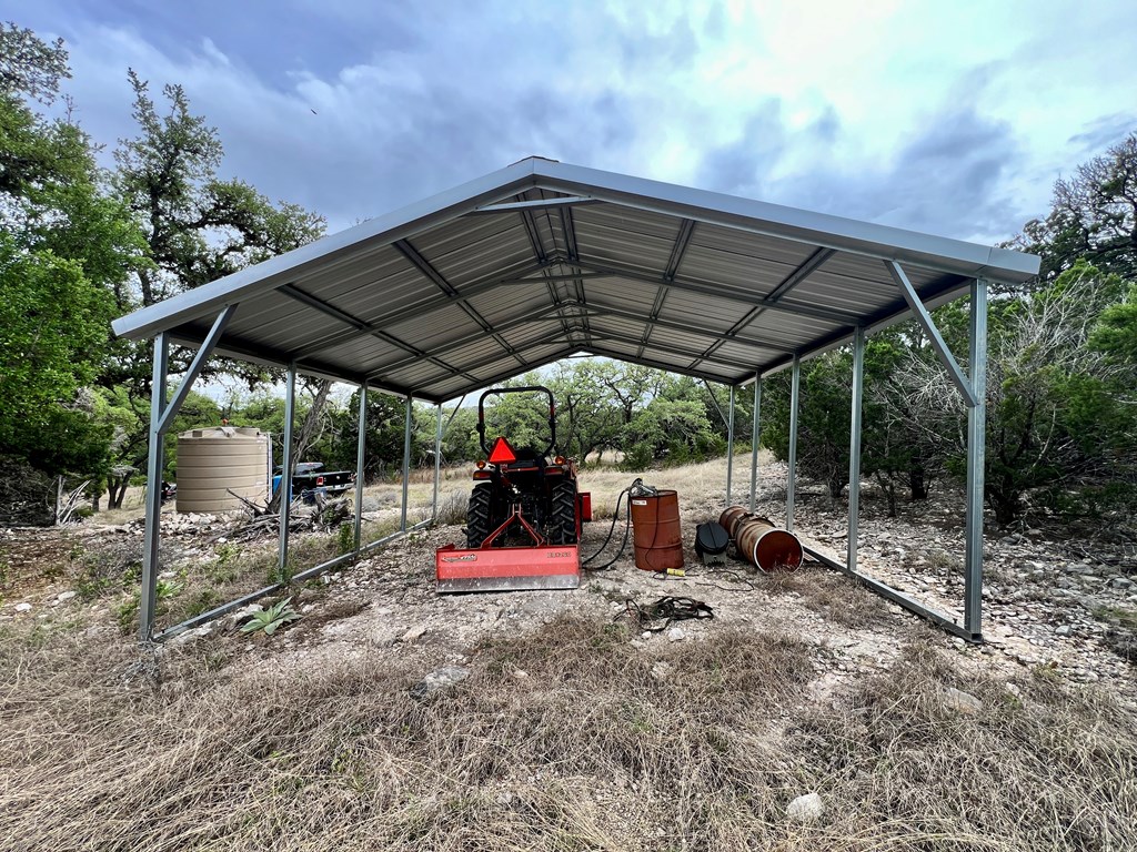 main property photo 10