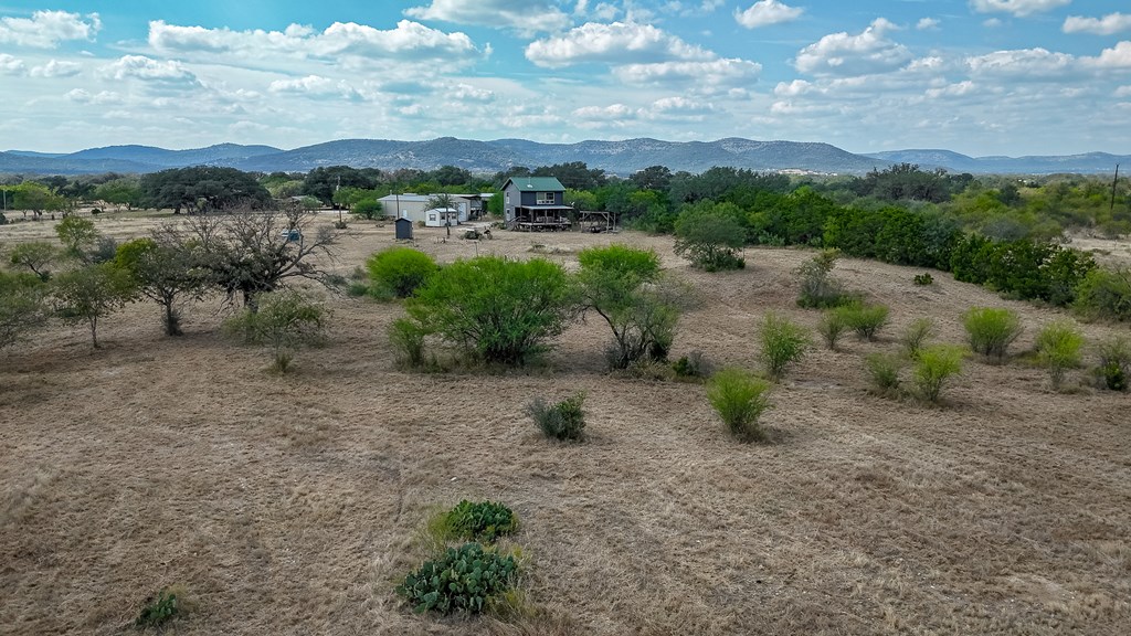 main property photo 23