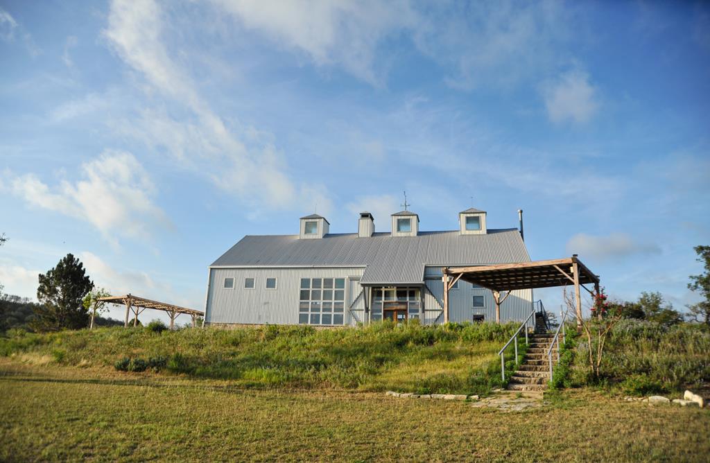 main property photo 13