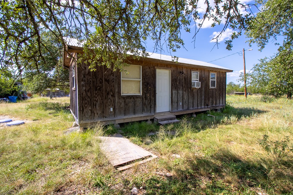 main property photo 11