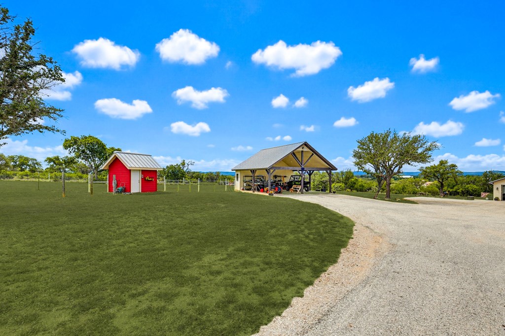 main property photo 17
