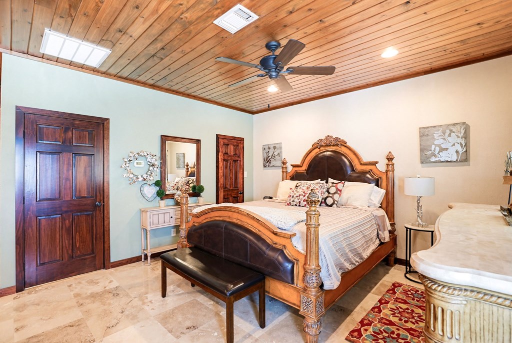 main property photo 57