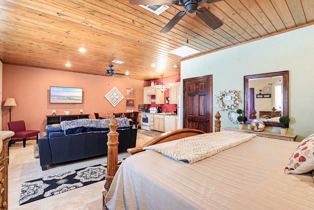 main property photo 58