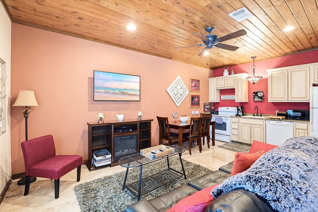 main property photo 59