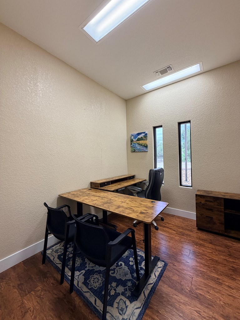 main property photo 22