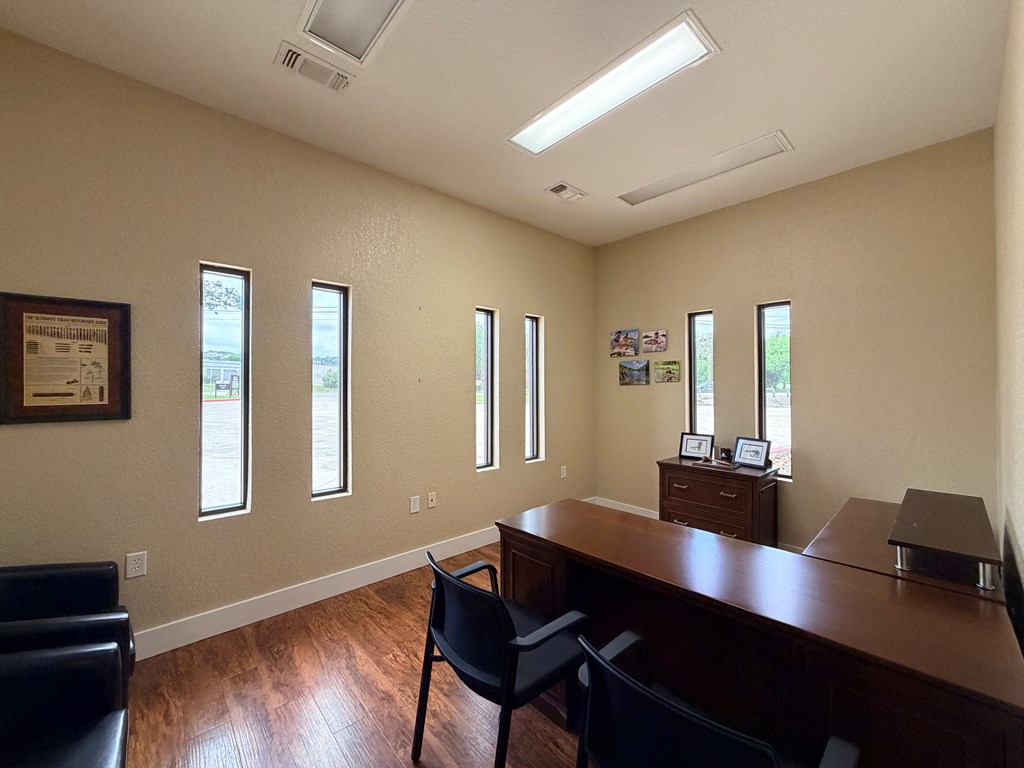 main property photo 23