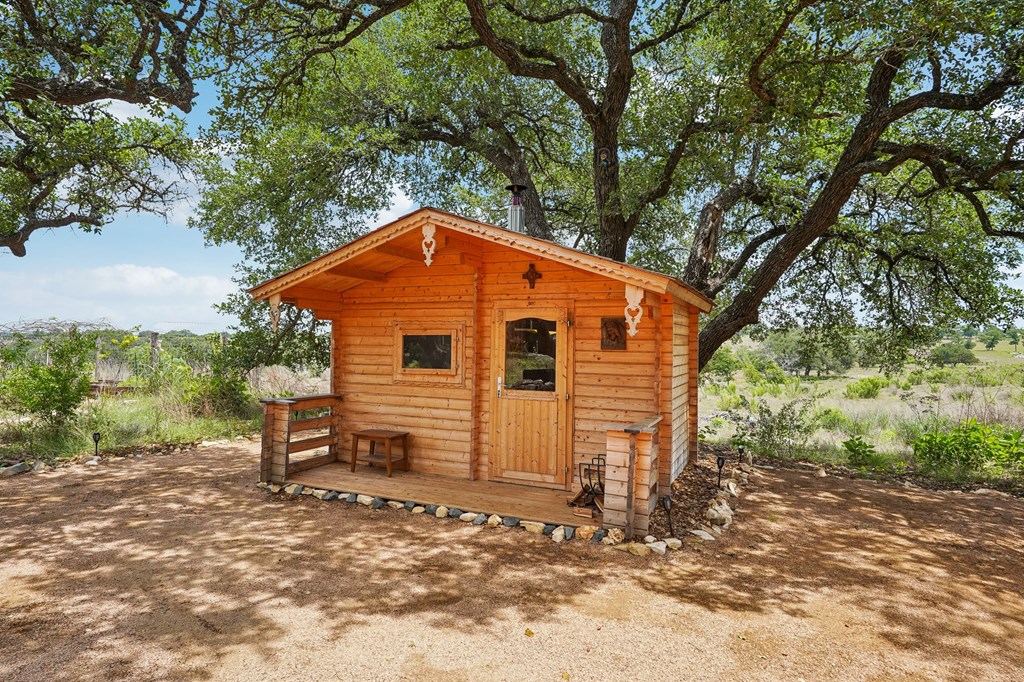 main property photo 47