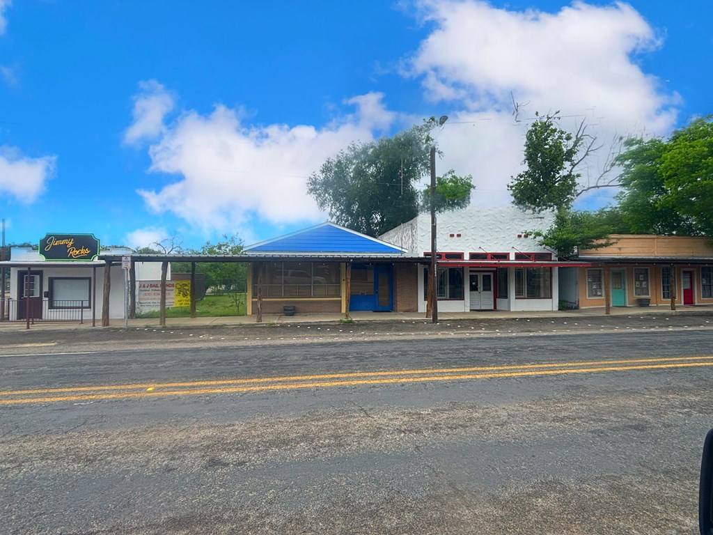 main property photo 2