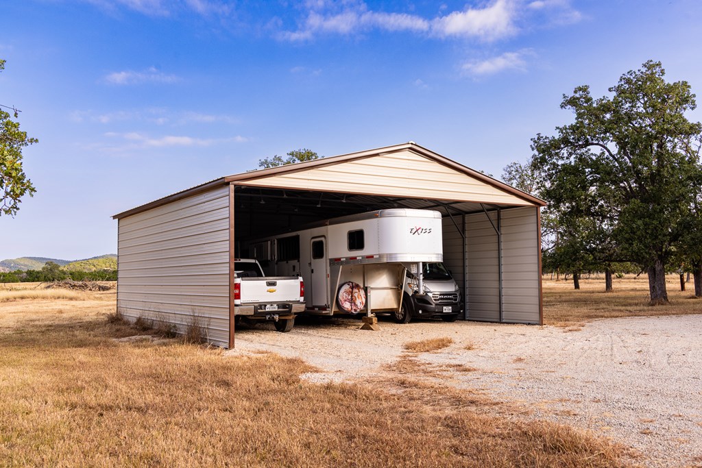 main property photo 33