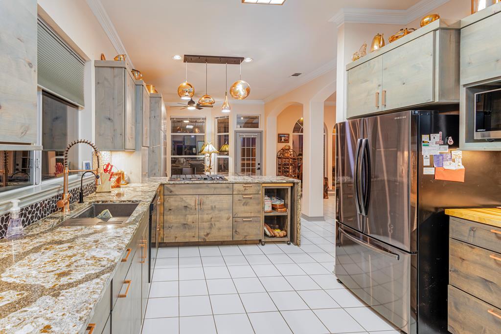 main property photo 57