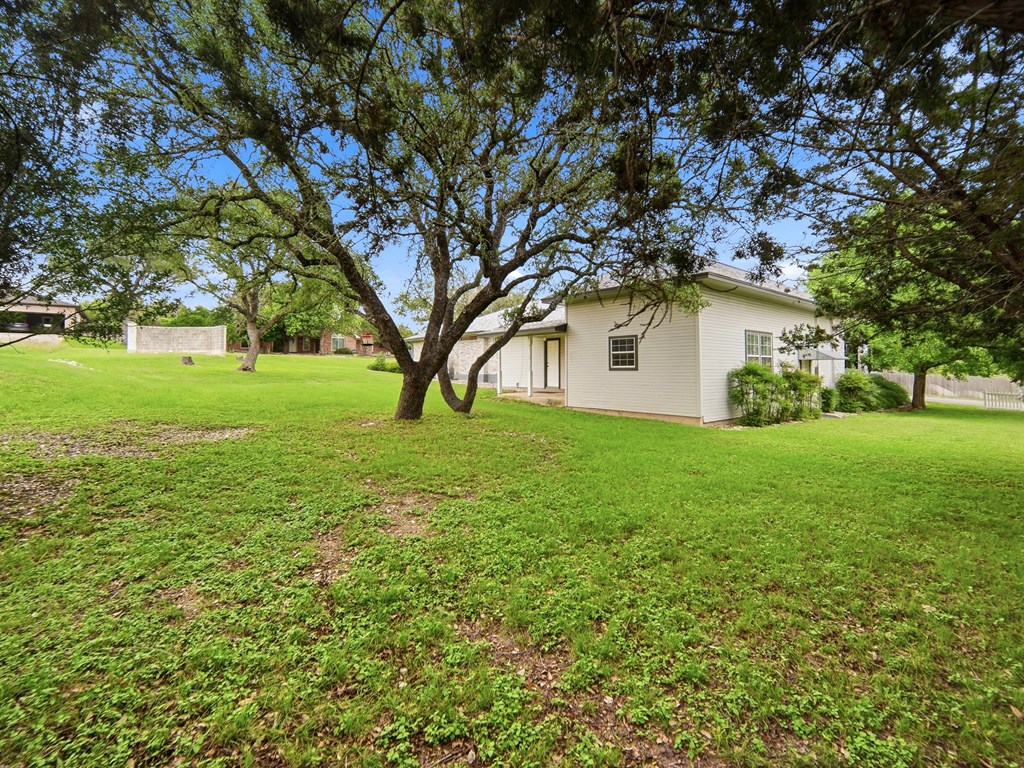 main property photo 39