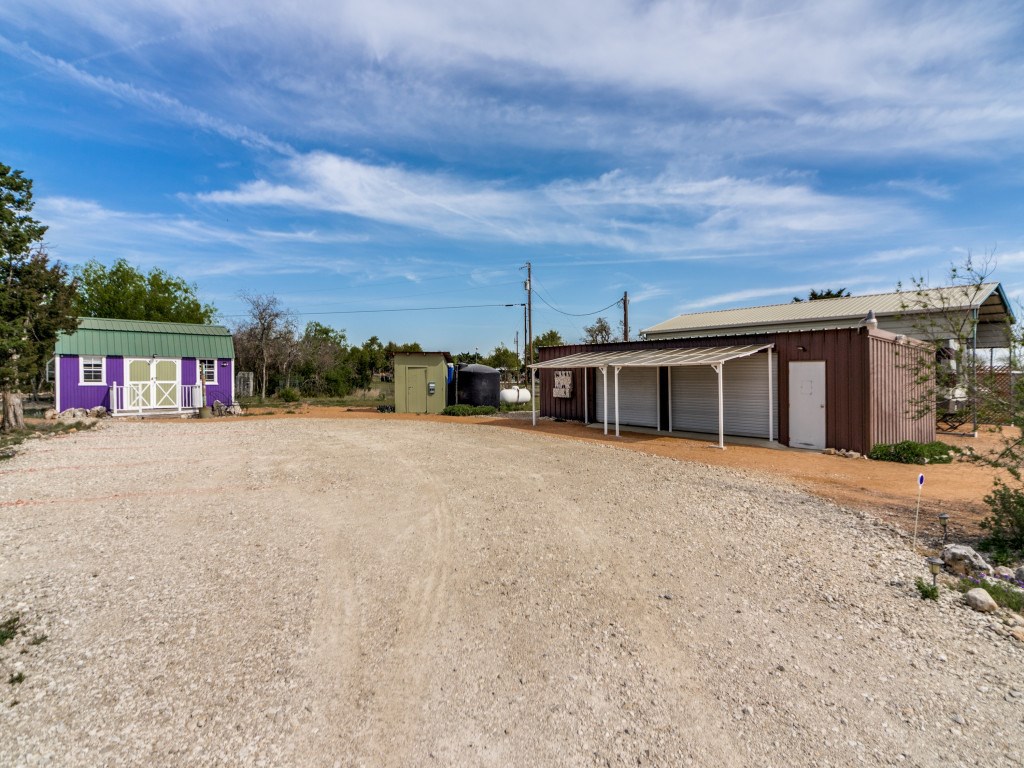 main property photo 32