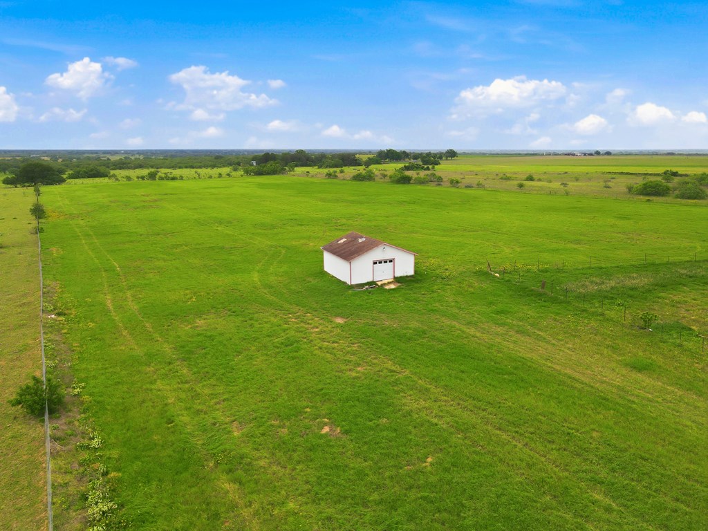 main property photo 11