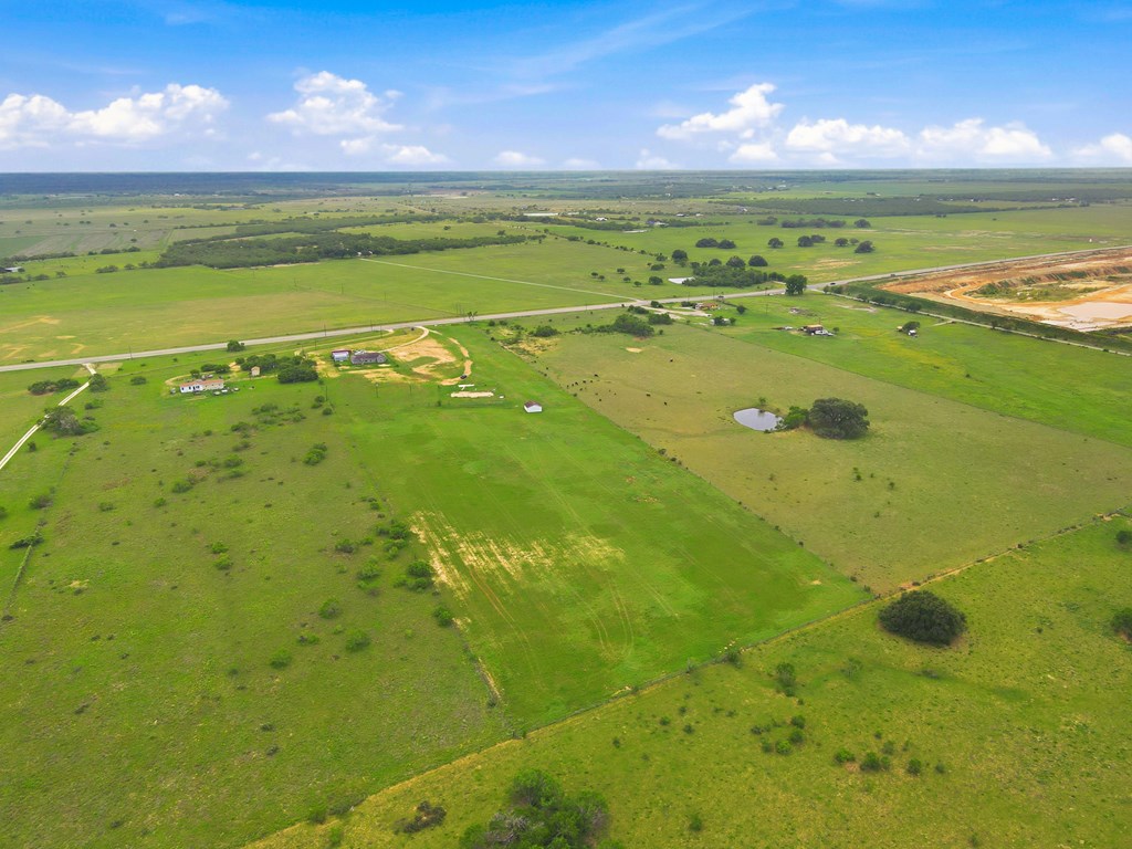 main property photo 17