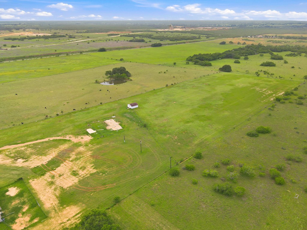 main property photo 18