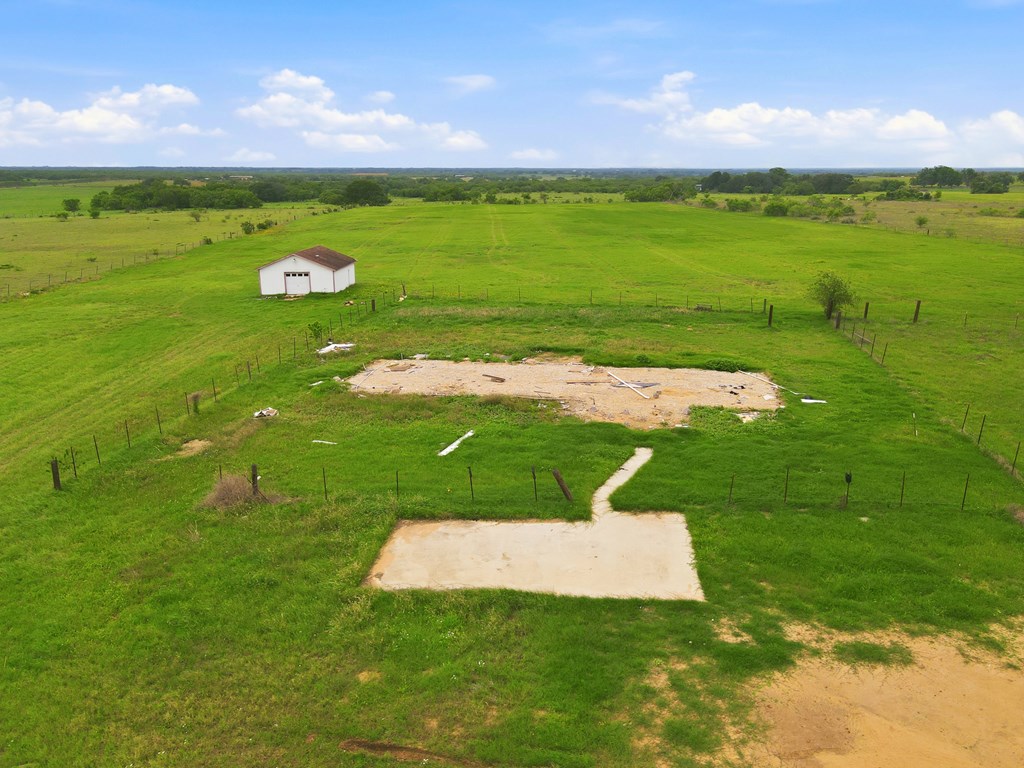 main property photo 9