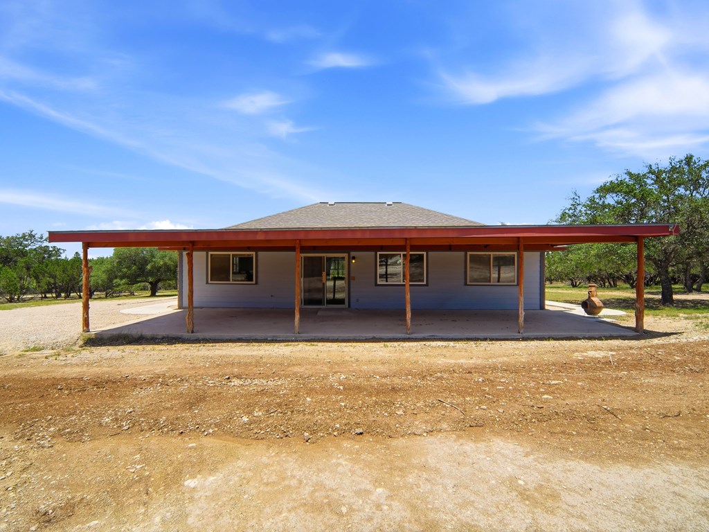 main property photo 30