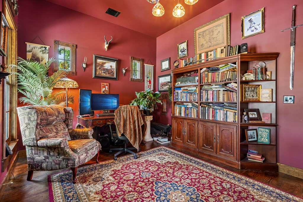 main property photo 38